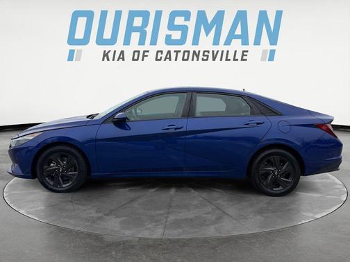 2022 Hyundai ELANTRA SEL