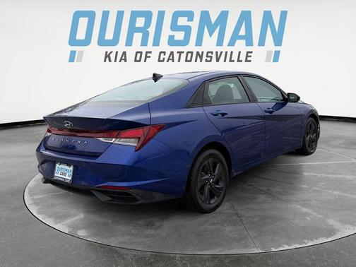 2022 Hyundai ELANTRA SEL