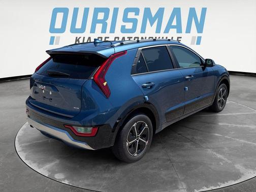 2025 Kia Niro SX