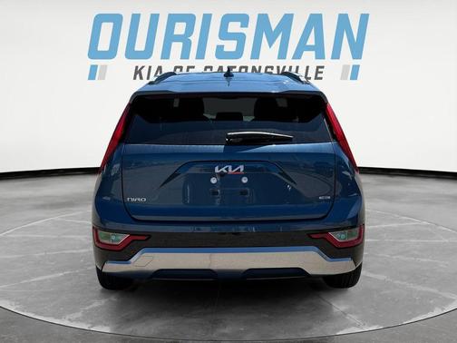 2025 Kia Niro SX