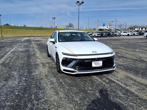 2025 Hyundai SONATA SEL