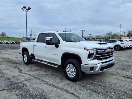 Summit White 2025 Chevrolet Silverado 3500 LTZ