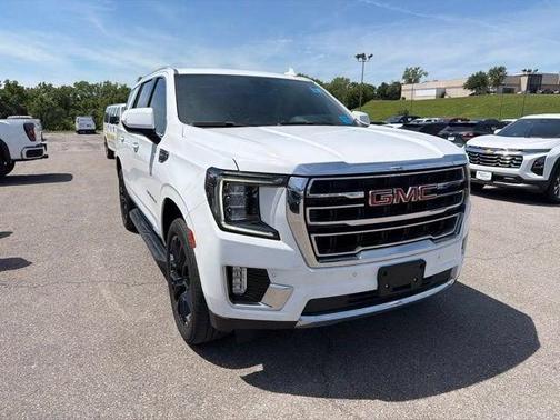 Summit White 2023 GMC Yukon SLT