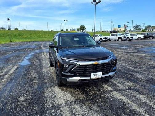 Mosaic Black Metallic 2025 Chevrolet Trailblazer LT