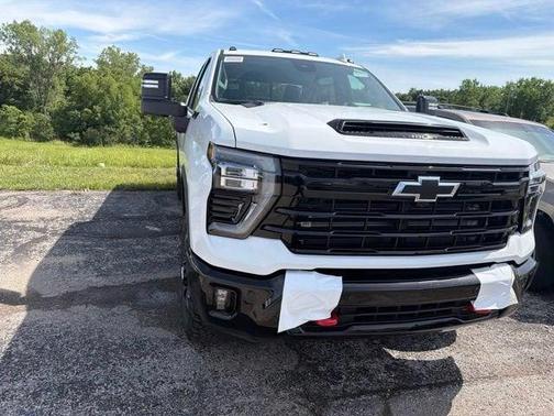 Summit White 2026 Chevrolet Silverado 2500 LTZ