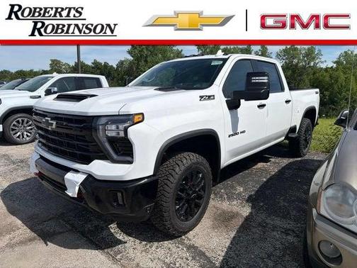 Summit White 2026 Chevrolet Silverado 2500 LTZ