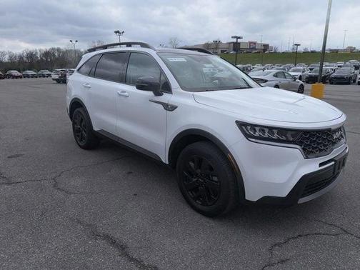 Glacial White Pearl 2023 Kia Sorento S