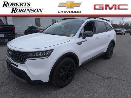 Glacial White Pearl 2023 Kia Sorento S