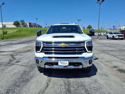 Summit White 2025 Chevrolet Silverado 2500 LTZ