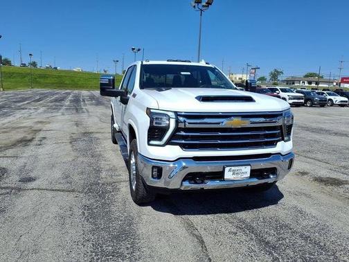 Summit White 2025 Chevrolet Silverado 2500 LTZ