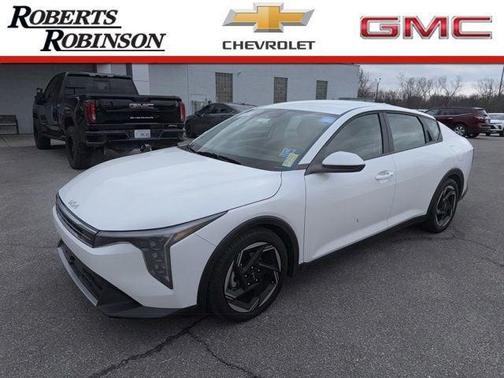 Snow White Pearl 2025 Kia K4 EX