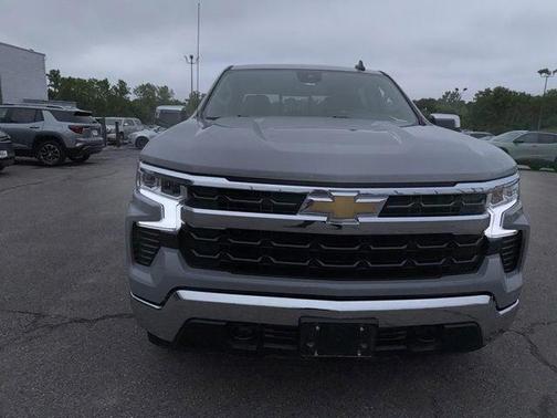 Slate Gray Metallic 2024 Chevrolet Silverado 1500 LT