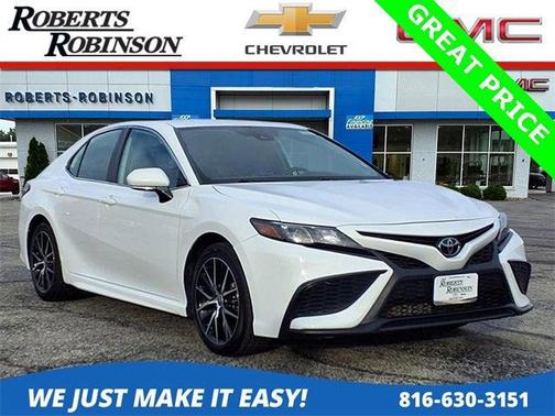 2024 Toyota Camry SE