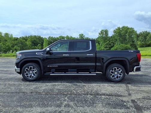 Onyx Black 2026 GMC Sierra 1500 SLT