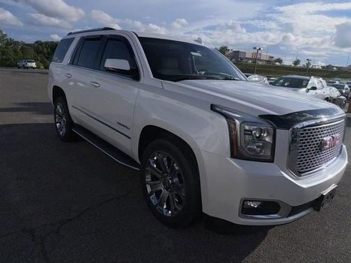 White Frost Tricoat 2016 GMC Yukon Denali