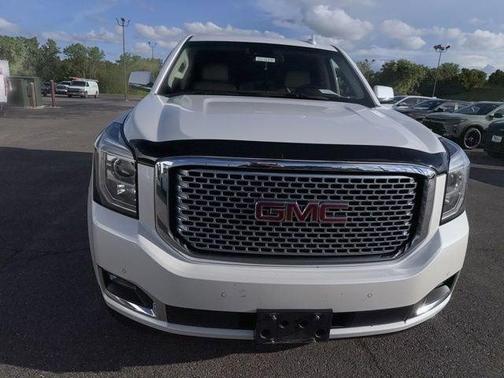 White Frost Tricoat 2016 GMC Yukon Denali
