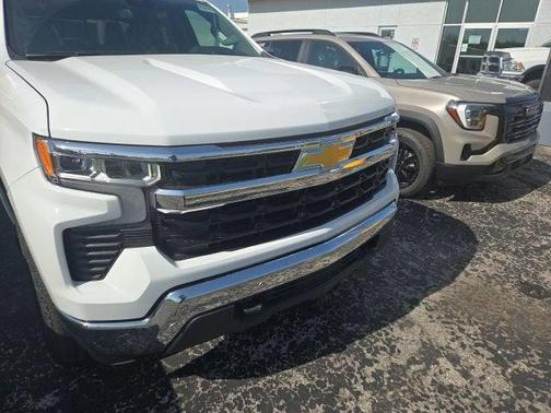 Summit White 2026 Chevrolet Silverado 1500 LT