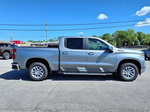 Sterling Gray Metallic 2026 Chevrolet Silverado 1500 LT