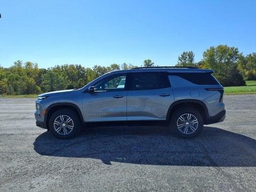 Sterling Gray Metallic 2027 Chevrolet Traverse LT