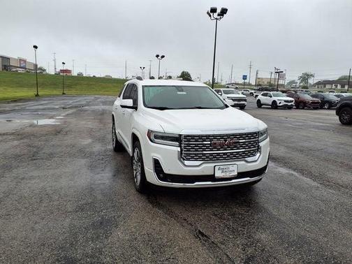 White Frost Tricoat 2022 GMC Acadia Denali