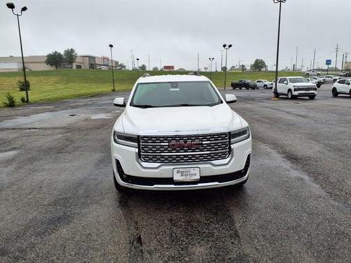 White Frost Tricoat 2022 GMC Acadia Denali