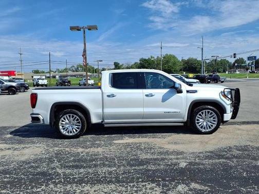 White Frost Tricoat 2019 GMC Sierra 1500 Denali