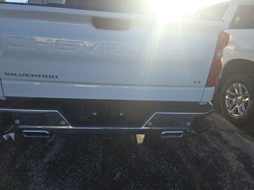 Summit White 2026 Chevrolet Silverado 1500 LT