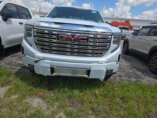 Glacier White Tricoat 2026 GMC Sierra 1500 Denali