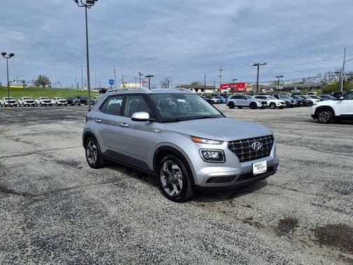 2025 Hyundai VENUE SEL