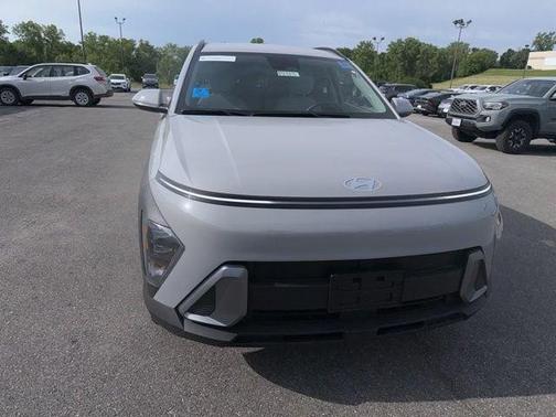 Cyber Gray Metallic 2025 Hyundai KONA SEL
