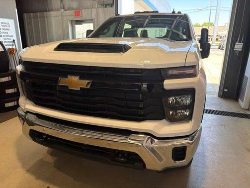 Summit White 2026 Chevrolet Silverado 2500 WT