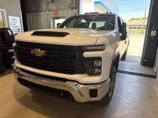 Summit White 2026 Chevrolet Silverado 2500 WT