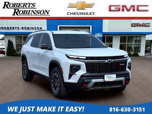 Polar White Tricoat 2026 Chevrolet Traverse AWD Z71