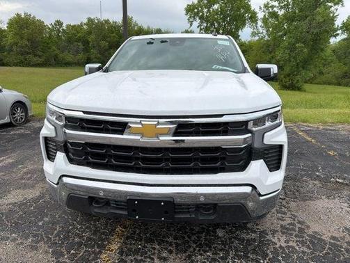 Summit White 2026 Chevrolet Silverado 1500 LT