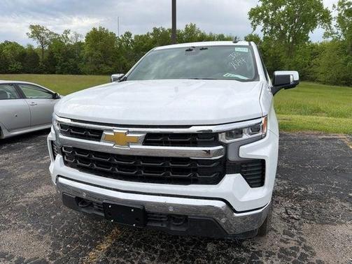 Summit White 2026 Chevrolet Silverado 1500 LT