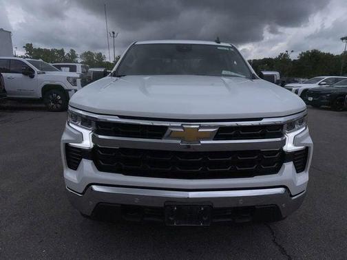 Summit White 2025 Chevrolet Silverado 1500 LT