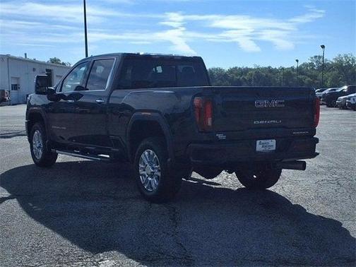 2023 GMC Sierra 2500 Denali