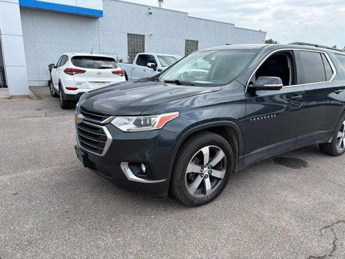 Graphite Metallic 2019 Chevrolet Traverse LT Leather