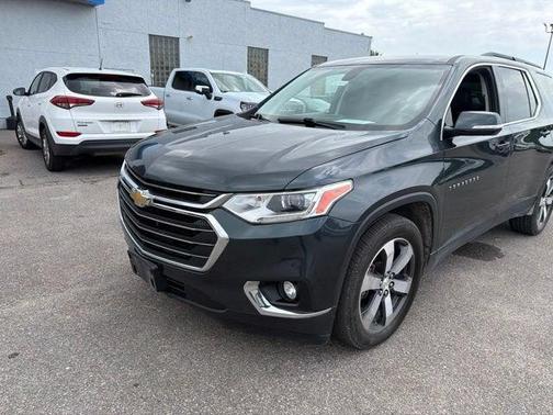 Graphite Metallic 2019 Chevrolet Traverse LT Leather