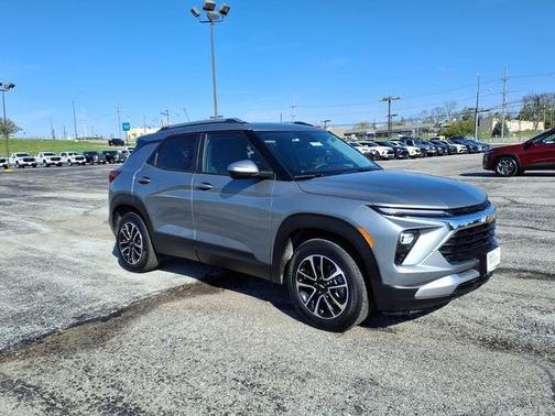 Sterling Gray Metallic 2025 Chevrolet Trailblazer LT