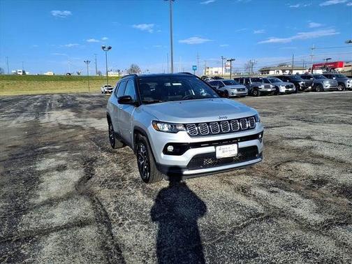 Silver Zynith Metallic Clearcoat 2025 Jeep Compass Limited