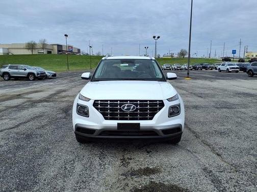 2025 Hyundai VENUE SEL