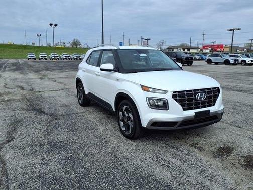 2025 Hyundai VENUE SEL