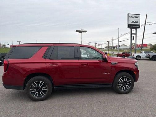 2024 GMC Yukon 4WD AT4
