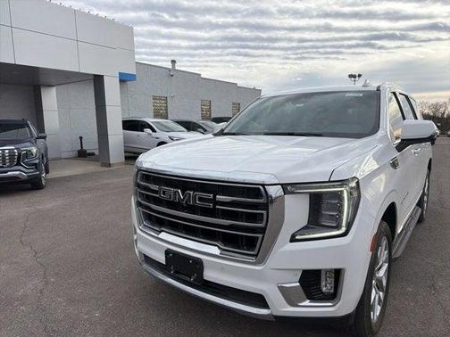 2024 GMC Yukon SLT