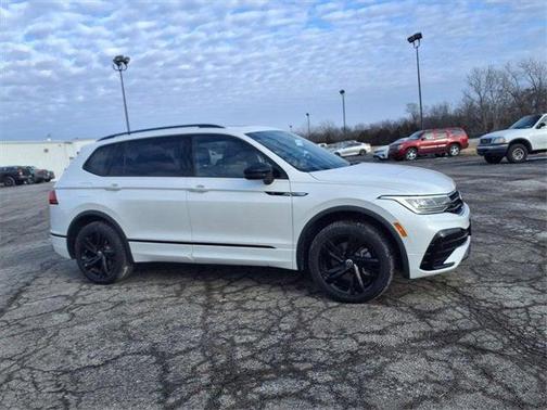 2023 Volkswagen Tiguan 2.0T SE R-Line Black 4MOTION