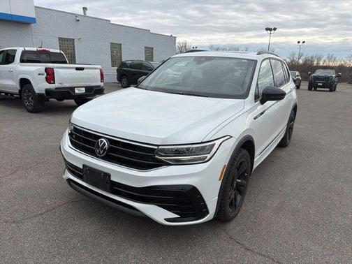 2023 Volkswagen Tiguan 2.0T SE R-Line Black 4MOTION