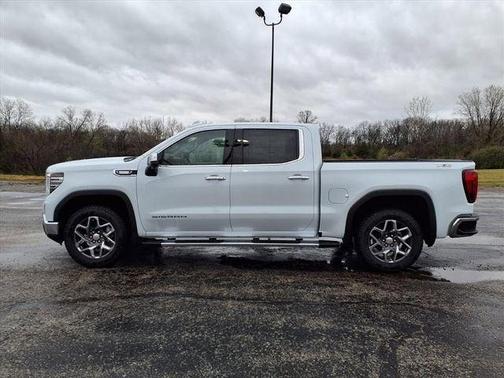 Glacier White Tricoat 2026 GMC Sierra 1500 SLT