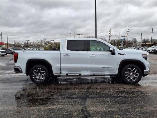 Glacier White Tricoat 2026 GMC Sierra 1500 SLT
