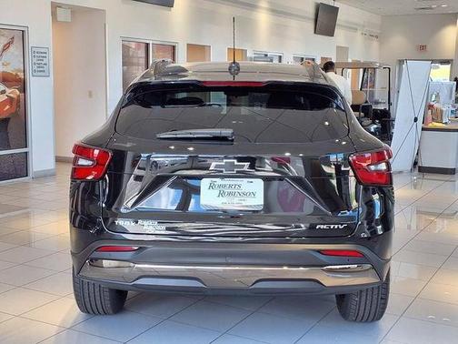 Mosaic Black Metallic 2026 Chevrolet Trax FWD ACTIV